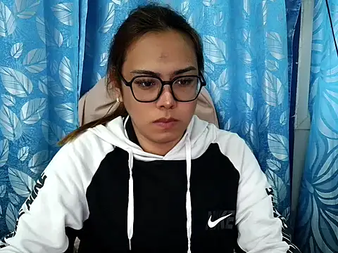 Your PrettyGirlxxx online show from 02-18-26, 03:26