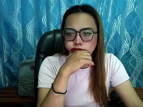 Your PrettyGirlxxx online show from 09-24-25, 11:54