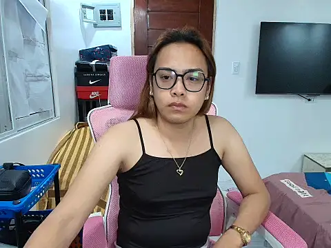 Your PrettyGirlxxx online show from 02-16-26, 01:32