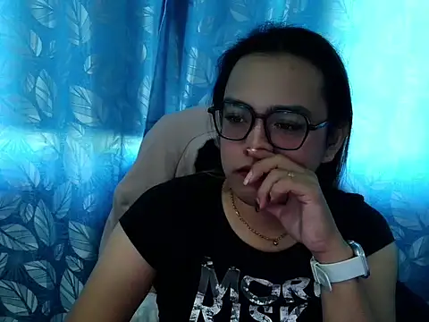 Your PrettyGirlxxx online show from 10-19-25, 11:40