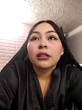 Hana    online show from 11-11-25, 09:31