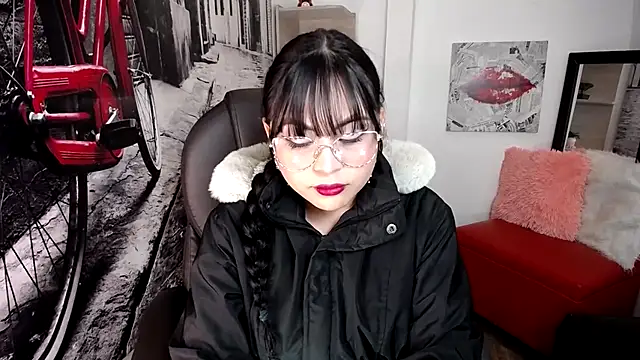 Hana    online show from 01-13-26, 09:52