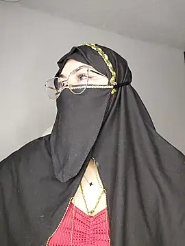 Hana    online show from 04-06-26, 11:28