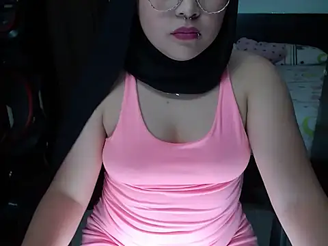 Snapshot of Hana___ chatting on 01-24-25, 07:49 Hana online show from 01-24-25, 07:49