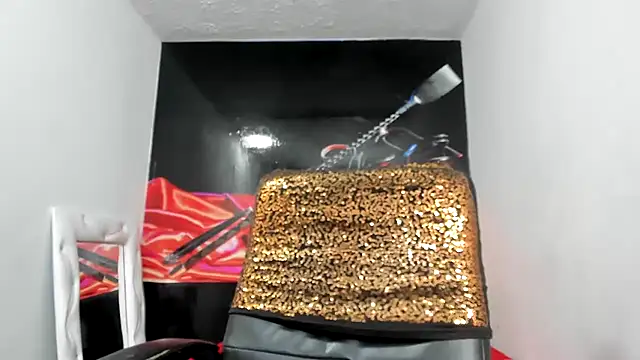 Snapshot of Hana___ chatting on 01-21-25, 10:51 Hana online show from 01-21-25, 10:51