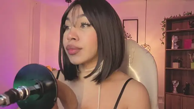 Olivia ds online show from 09-30-25, 04:40