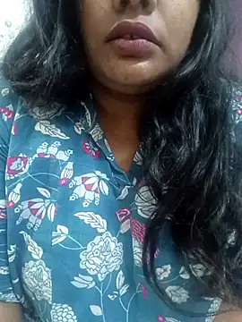 rekhabb123 online show from 02-02-26, 12:20