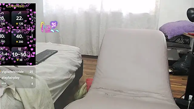 Kittywhiteass online show from 03-22-26, 08:43