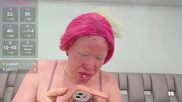 Kittywhiteass online show from 11-15-25, 02:21