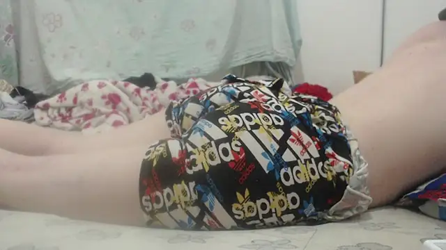 Snapshot of Kittywhiteass chatting on 03-17-25, 08:18 Kittywhiteass online show from 03-17-25, 08:18