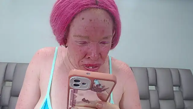 Kittywhiteass online show from 11-05-25, 11:24