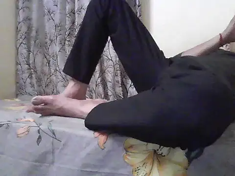 Desi Rider Aadi online show from 10-29-25, 04:39