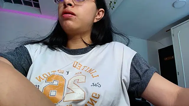 yesie hot online show from 03-14-26, 01:22