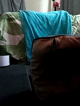 Snapshot of TheTree13 chatting on 03-25-26, 09:46 TheTree13 online show from 03-25-26, 09:46