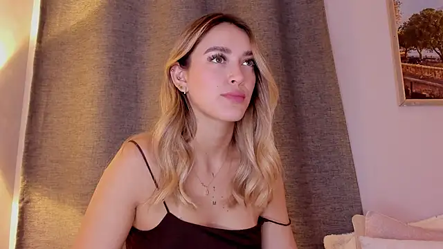 Assh lee  online show from 10-18-25, 01:02