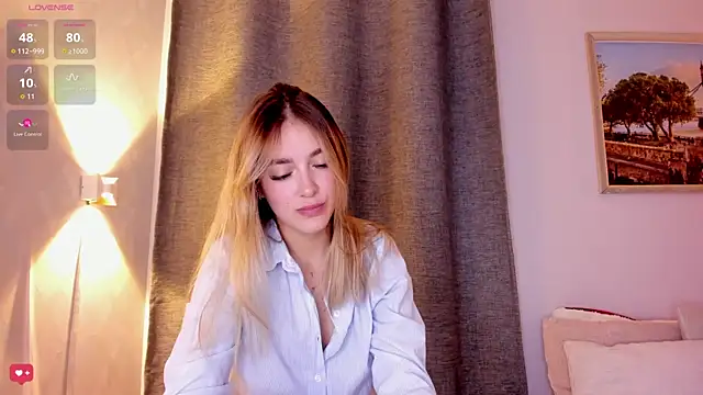 Assh lee  online show from 10-21-25, 01:21