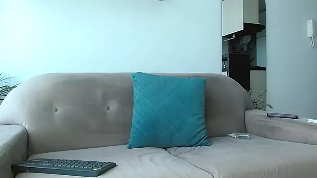 Robyn Miller online show from 10-04-25, 01:34