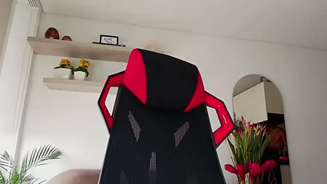 Robyn Miller online show from 11-06-25, 04:11