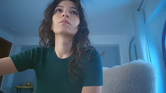 Anna Lewis online show from 01-10-26, 07:15