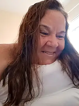 Snapshot of Yaya_Mineira chatting on 01-27-25, 12:05 Yaya Mineira online show from 01-27-25, 12:05