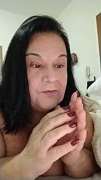 Snapshot of Yaya_Mineira chatting on 07-17-26, 12:30 Yaya Mineira online show from 07-17-26, 12:30