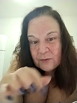Snapshot of Yaya_Mineira chatting on 10-14-25, 01:06 Yaya Mineira online show from 10-14-25, 01:06