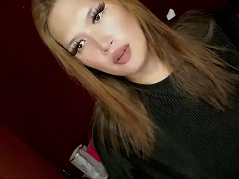 Snapshot of angelmist_thea chatting on 10-18-25, 04:14 angelmist thea online show from 10-18-25, 04:14