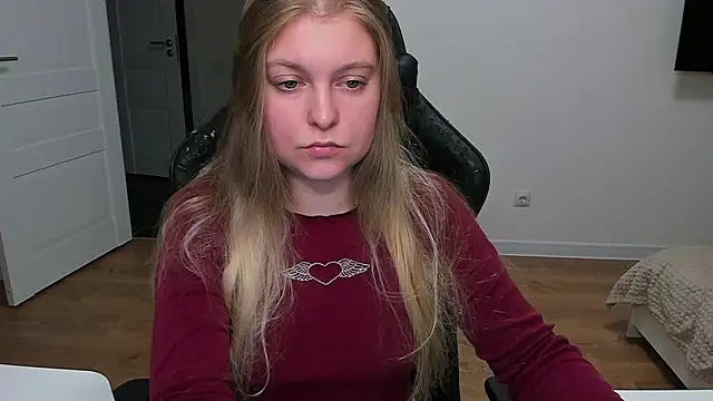 Snapshot of stacy_miracle chatting on 10-21-25, 02:49 stacy miracle online show from 10-21-25, 02:49
