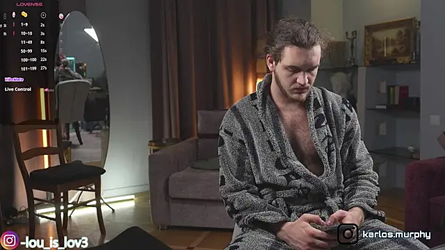 Louis Karlos online show from 11-25-25, 04:46