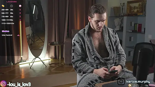 Louis Karlos online show from 11-20-25, 03:51