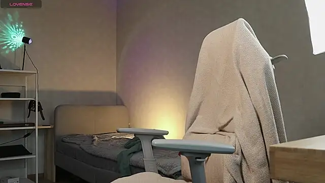 Louis Karlos online show from 05-30-26, 03:57