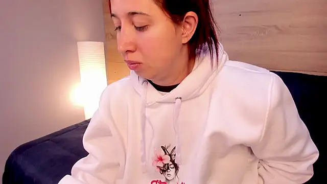 madelaine blosson online show from 03-05-26, 10:12