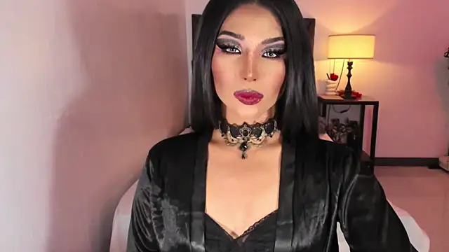 MaxxineMorenaTs online show from 10-30-25, 07:22