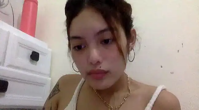 Snapshot of AlexandraMooree chatting on 02-23-25, 01:53 AlexandraMooree online show from 02-23-25, 01:53