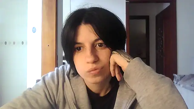 kyslrana online show from 05-18-26, 01:49