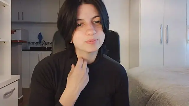 Snapshot of kyslrana chatting on 06-16-26, 05:46 kyslrana online show from 06-16-26, 05:46