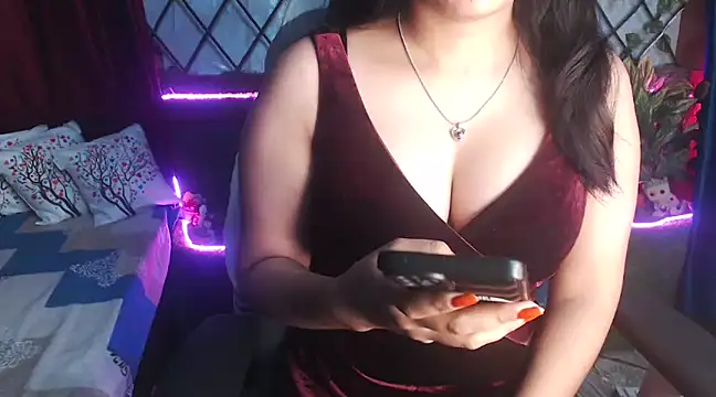 Beyond Cuteness  online show from 12-16-24, 11:18