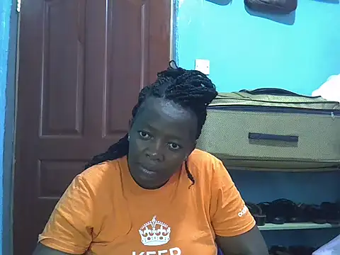 Snapshot of Ebonyceline chatting on 05-25-26, 08:13 Ebonyceline online show from 05-25-26, 08:13