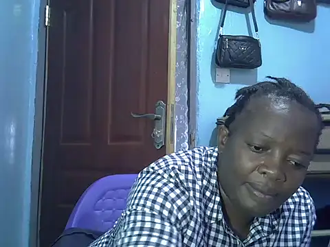 Snapshot of Ebonyceline chatting on 05-03-26, 07:02 Ebonyceline online show from 05-03-26, 07:02