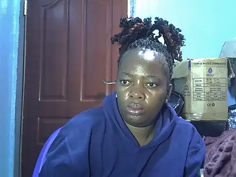 Snapshot of Ebonyceline chatting on 04-26-26, 12:41 Ebonyceline online show from 04-26-26, 12:41