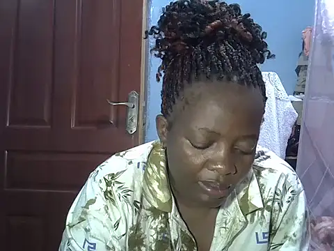 Snapshot of Ebonyceline chatting on 04-21-26, 07:42 Ebonyceline online show from 04-21-26, 07:42