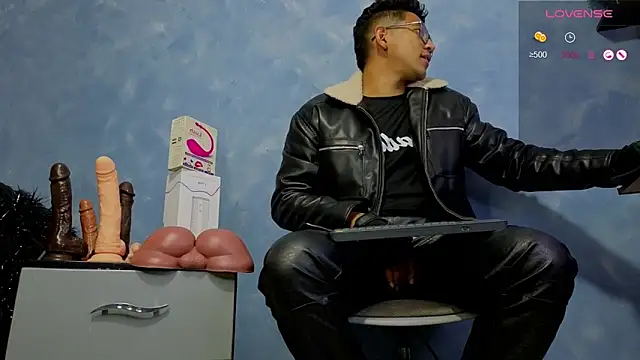 TomLover 12 online show from 01-16-26, 02:04