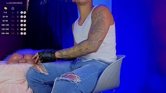 TomLover 12 online show from 10-08-25, 12:28