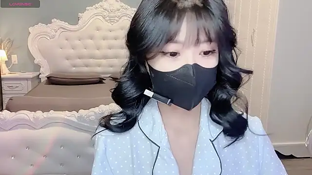 Mya Lee online show from 02-15-26, 07:46