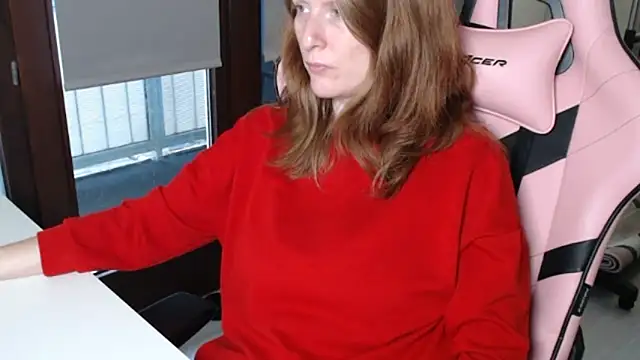 Snapshot of Exotic-Desire chatting on 10-06-25, 08:15 Exotic-Desire online show from 10-06-25, 08:15