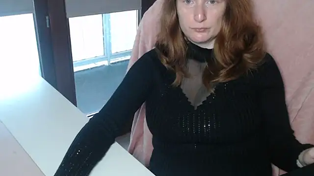 Snapshot of Exotic-Desire chatting on 10-29-25, 08:24 Exotic-Desire online show from 10-29-25, 08:24