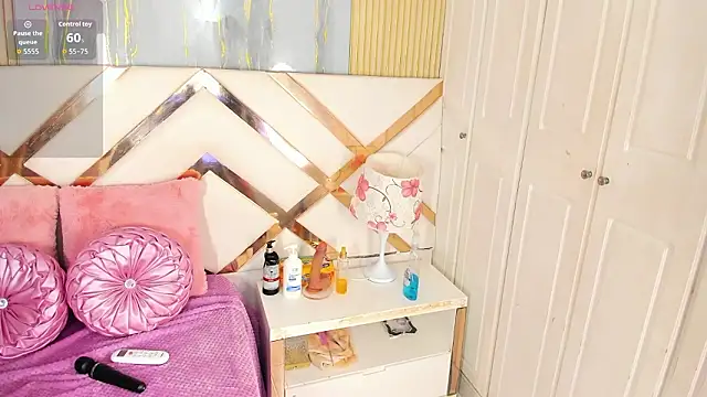 GianinaLewis online show from 03-24-26, 03:23