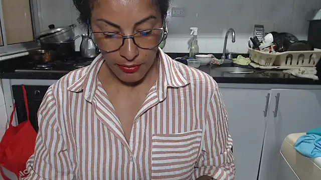 kateleyagrey online show from 11-13-25, 07:29