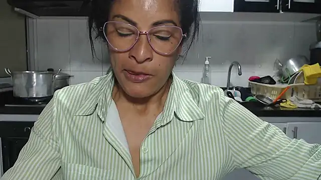 kateleyagrey online show from 03-18-26, 11:48