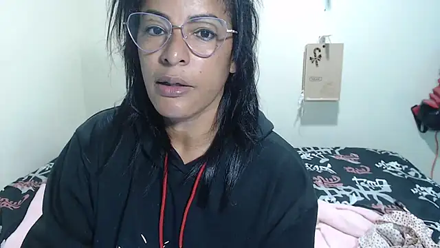 Snapshot of kateleyagrey chatting on 05-03-26, 10:31 kateleyagrey online show from 05-03-26, 10:31